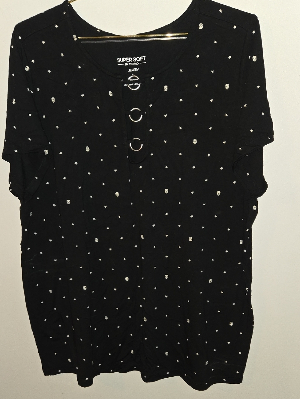 torrid Black Short Sleeve Tee with Silver Stud & Ring Details